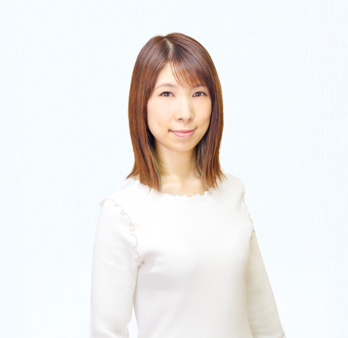 歯科医師　青野茉莉恵